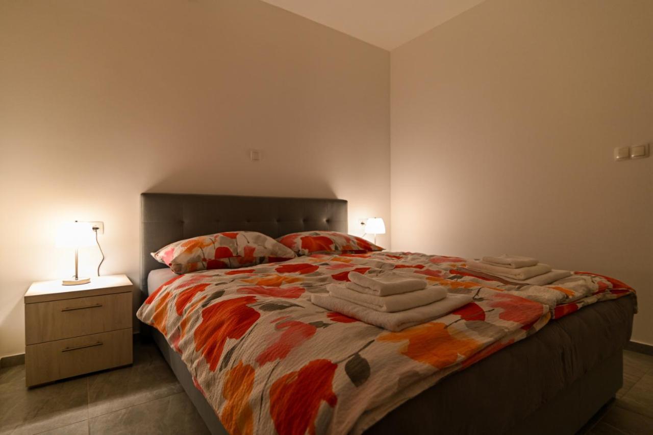 Luxury Apartment With Swimming Pool Ana 트로기르 외부 사진