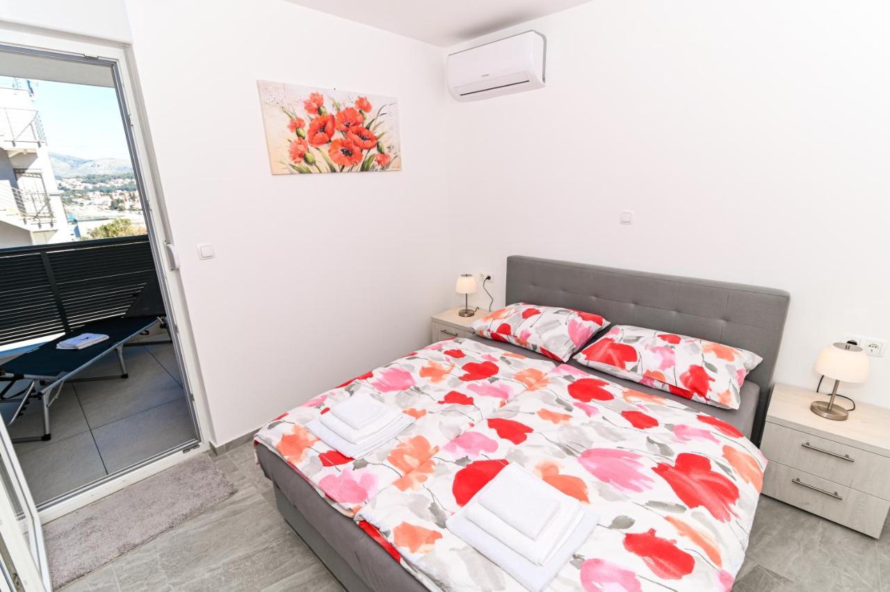Luxury Apartment With Swimming Pool Ana 트로기르 외부 사진