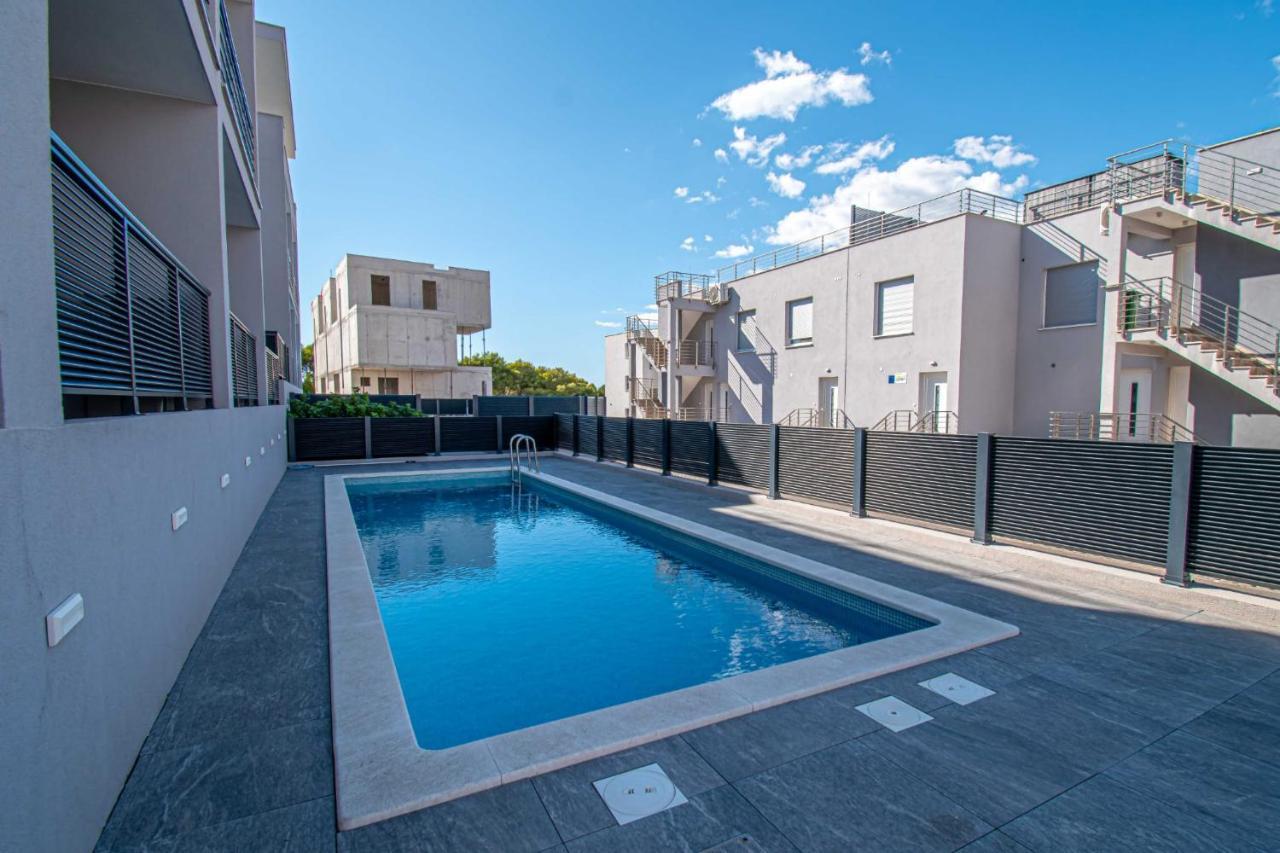 Luxury Apartment With Swimming Pool Ana 트로기르 외부 사진